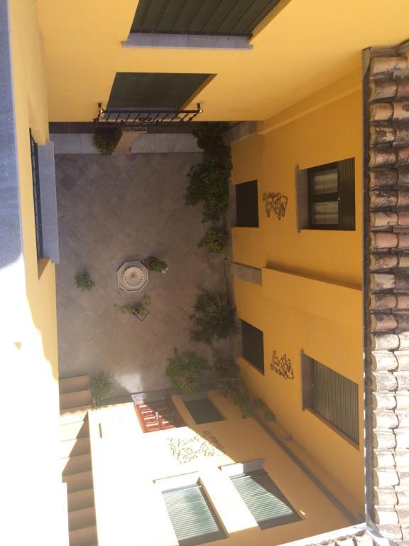 Apartamentos Puerta Real Granada Exterior photo